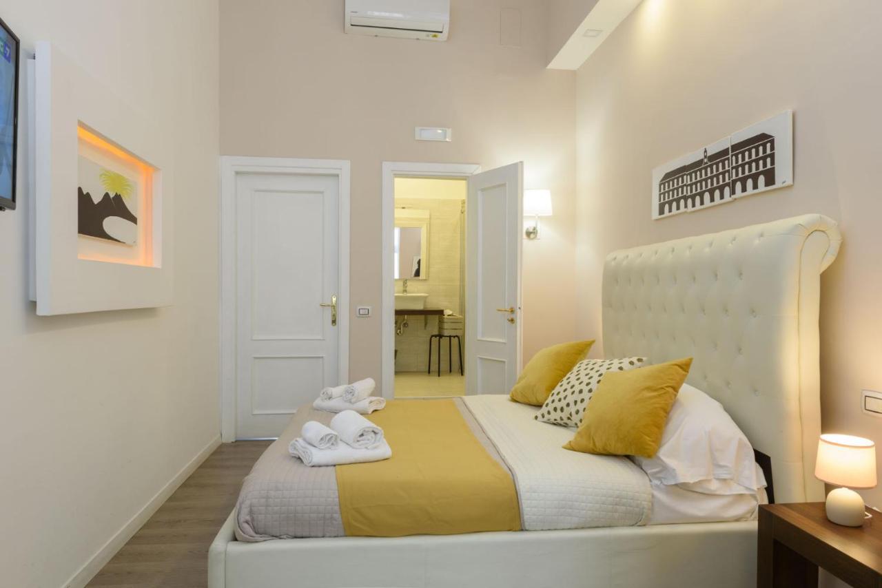 Domus Angioina Bed and Breakfast Neapel Exteriör bild