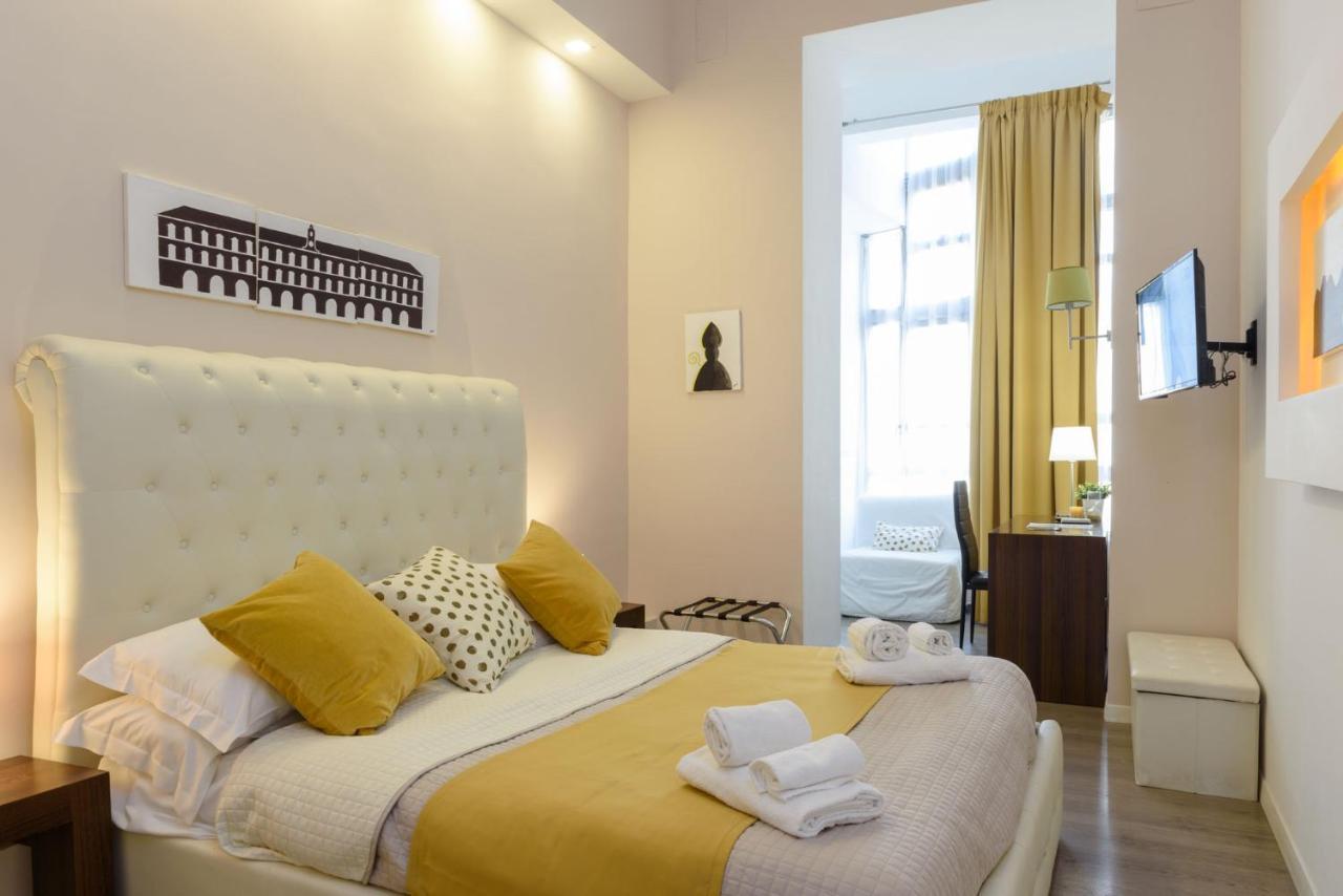 Domus Angioina Bed and Breakfast Neapel Exteriör bild
